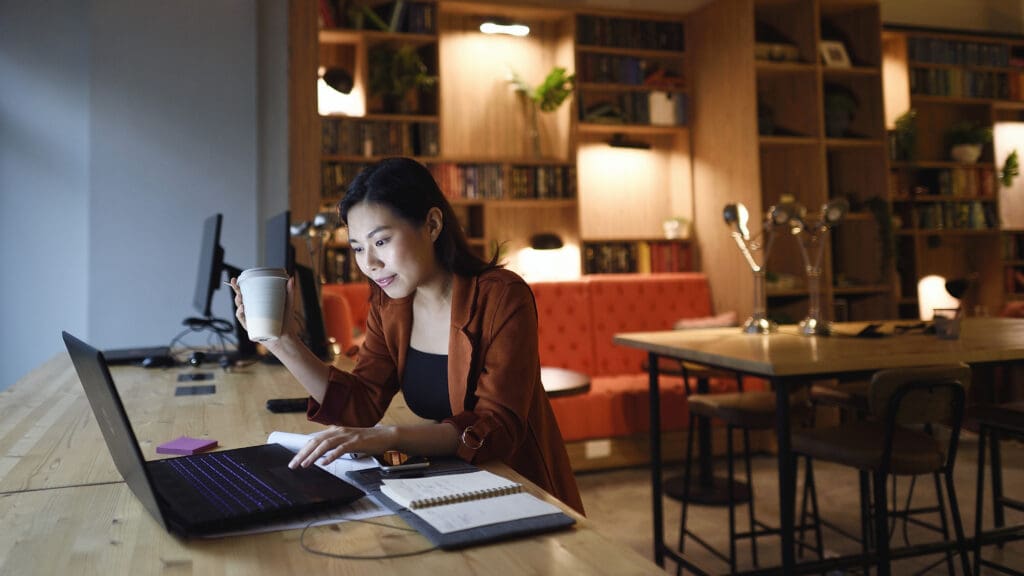 Accounts payable professional executes cross-border payments